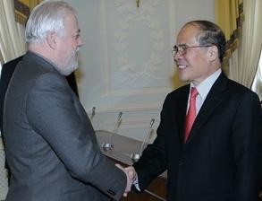 Спикер вьетнамского парламента встретился с И.О. мэра Санкт-Петербурга - ảnh 1